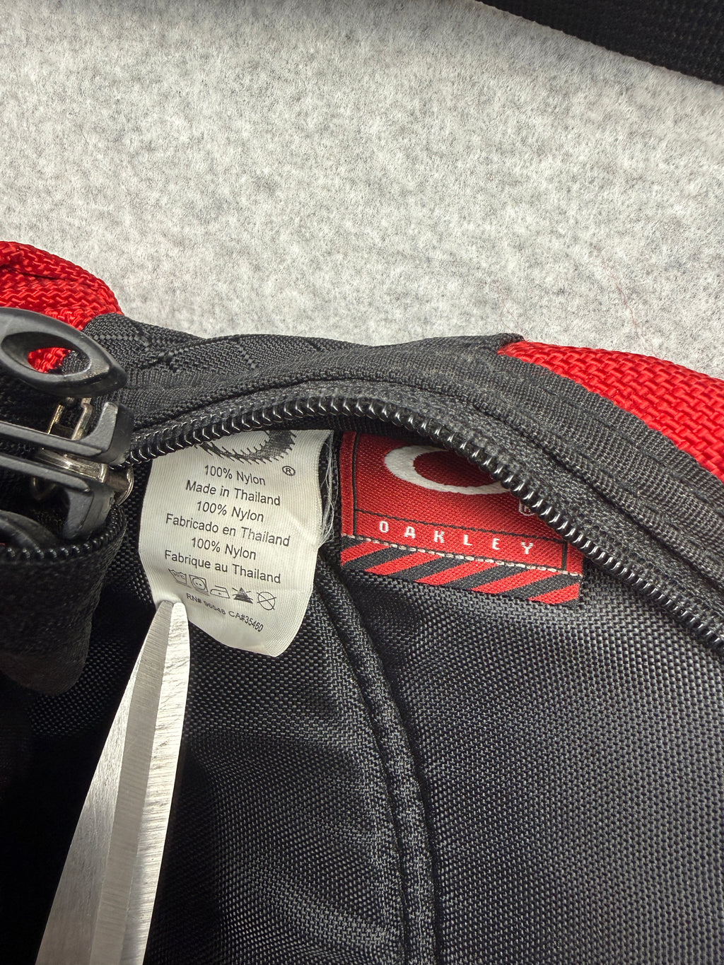 Vintage Oakley Icon Mini Backpack Black/Red