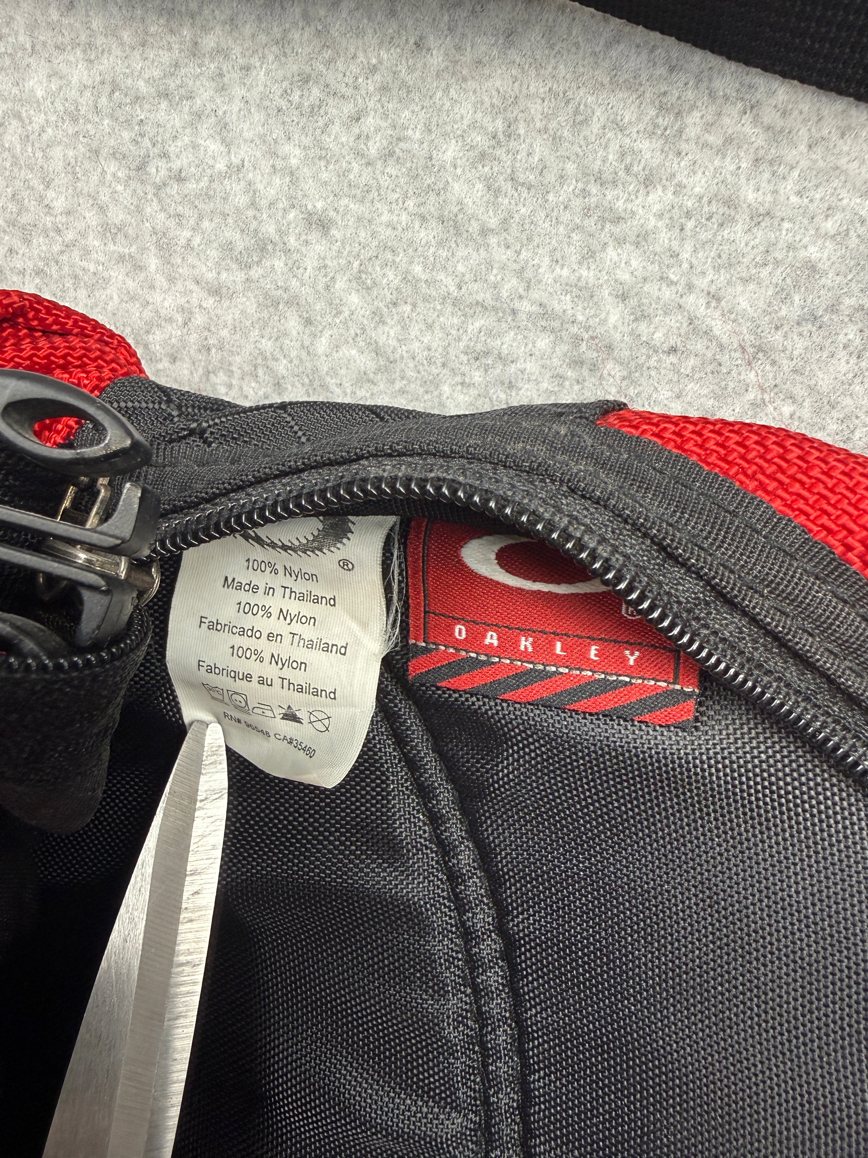 Vintage Oakley Icon Mini Backpack Black/Red