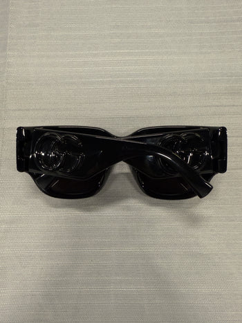 Women's Gucci GG1545S Oversized Square Sunglasses