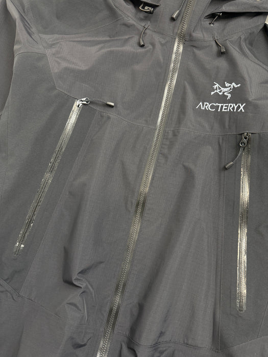 Arc'teryx Beta LT Hybrid Men's Black (USED) | Vitnage Clothing Store Canada