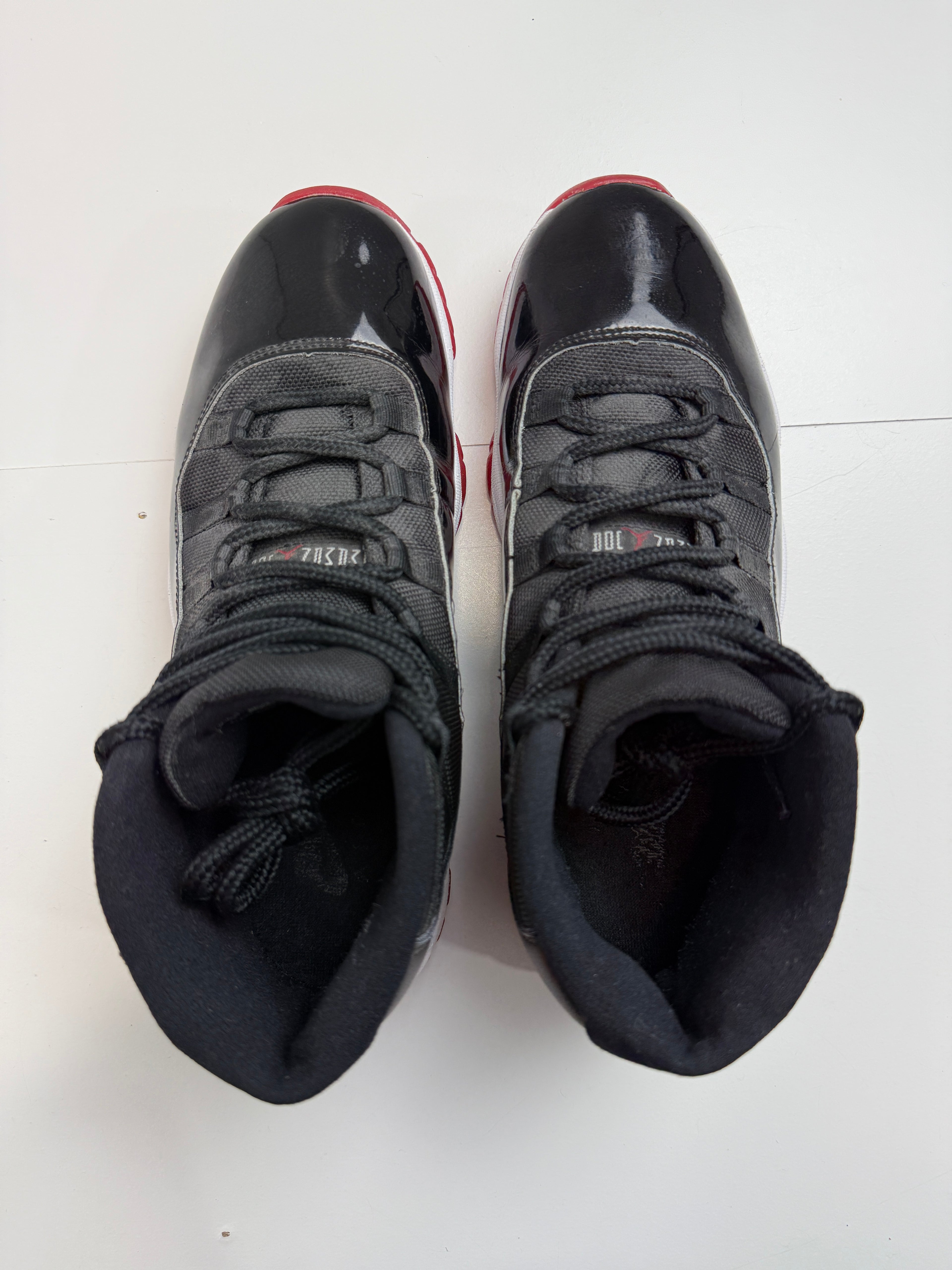 Air Jordan 11 Retro Playoffs Bred 2019 (USED NO BOX)