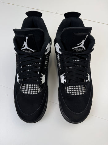 Air Jordan 4 Retro White Thunder (USED)