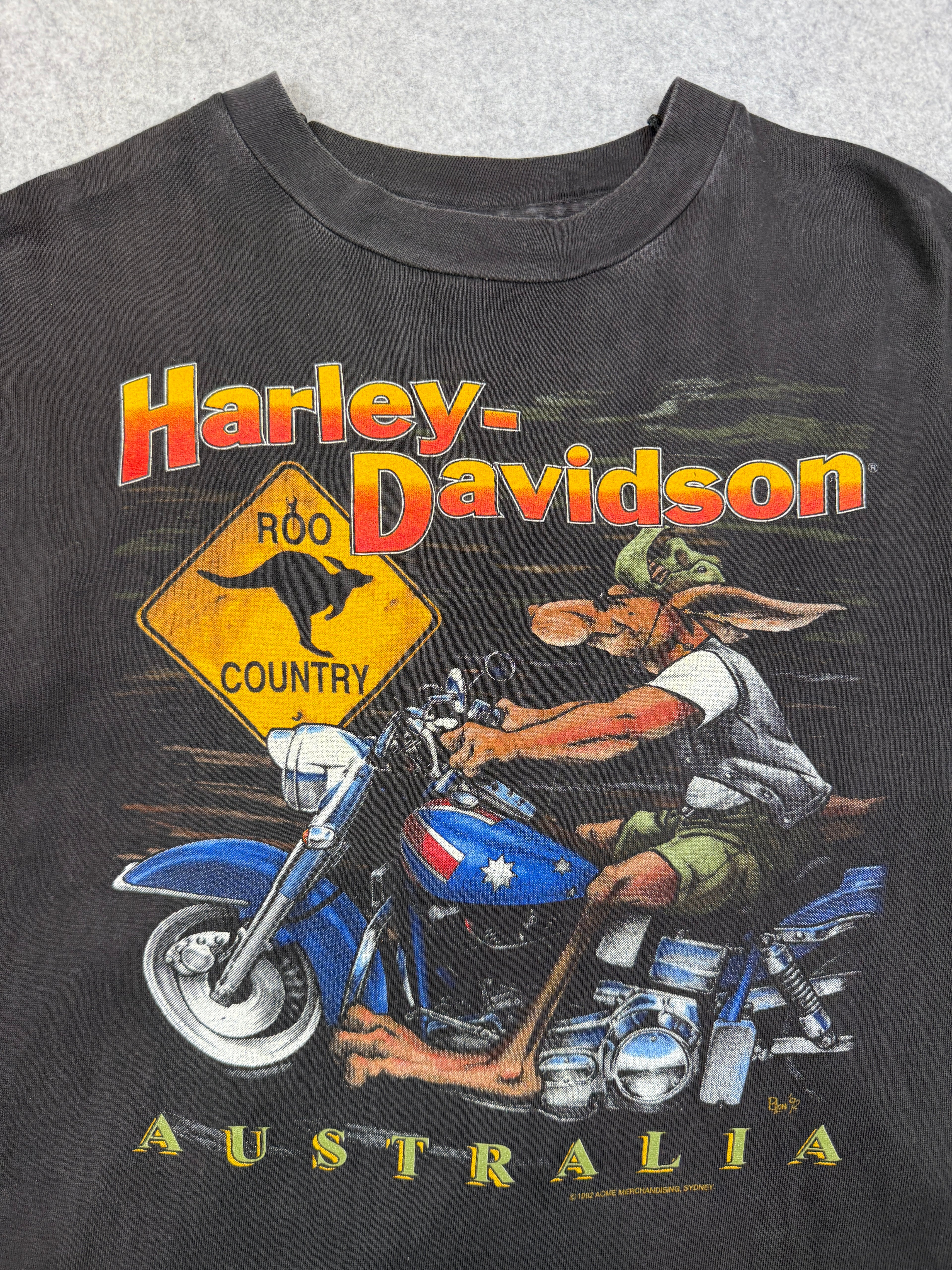 Vintage Harley Davidson Roo Country Tee Black
