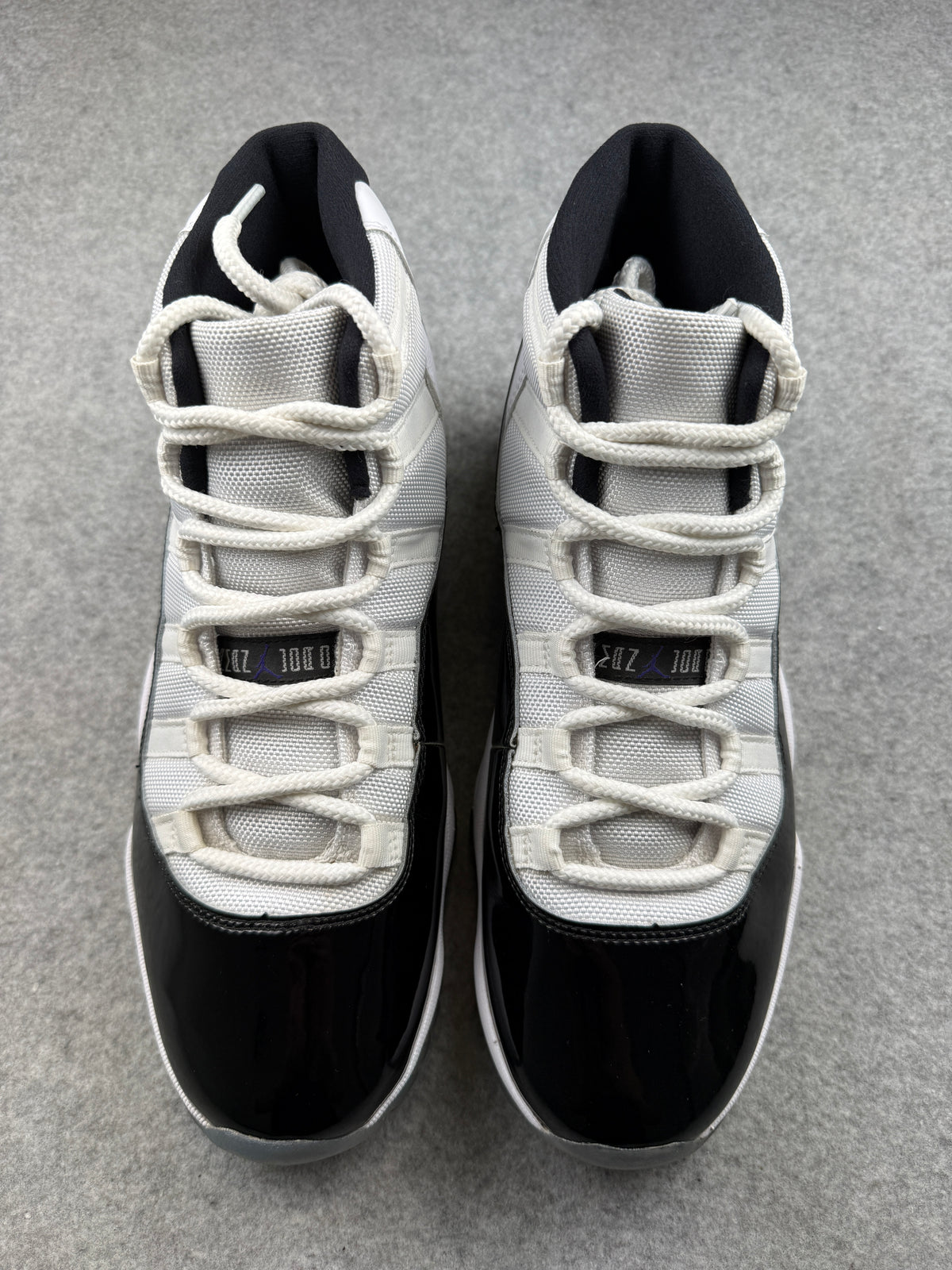 Air Jordan 11 Retro Concord 2018 (USED)