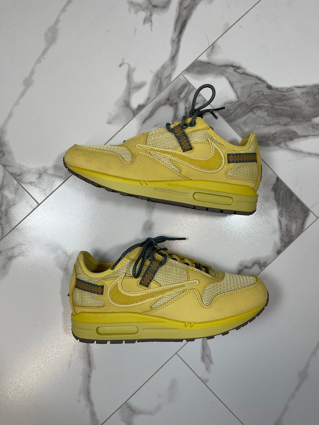 Nike Air Max 1 Travis Scott Cactus Jack Saturn Gold (USED)