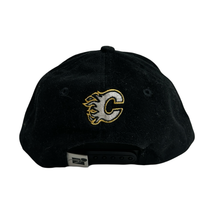 Vintage Chenille Calgary Flames Hat | Vitnage Clothing Store Canada