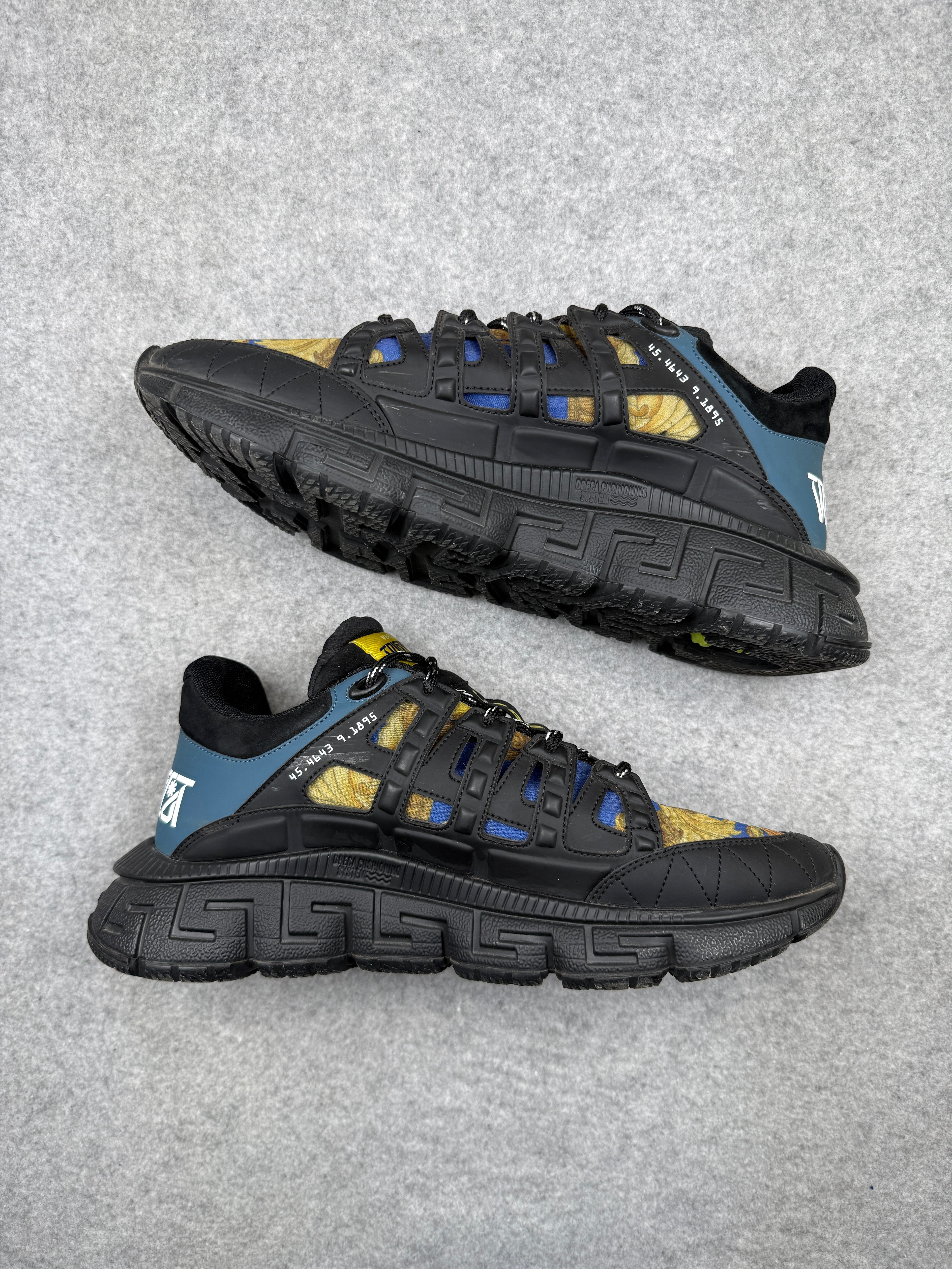Versace Trigreca Medusa Renaissance Print Blue (USED)