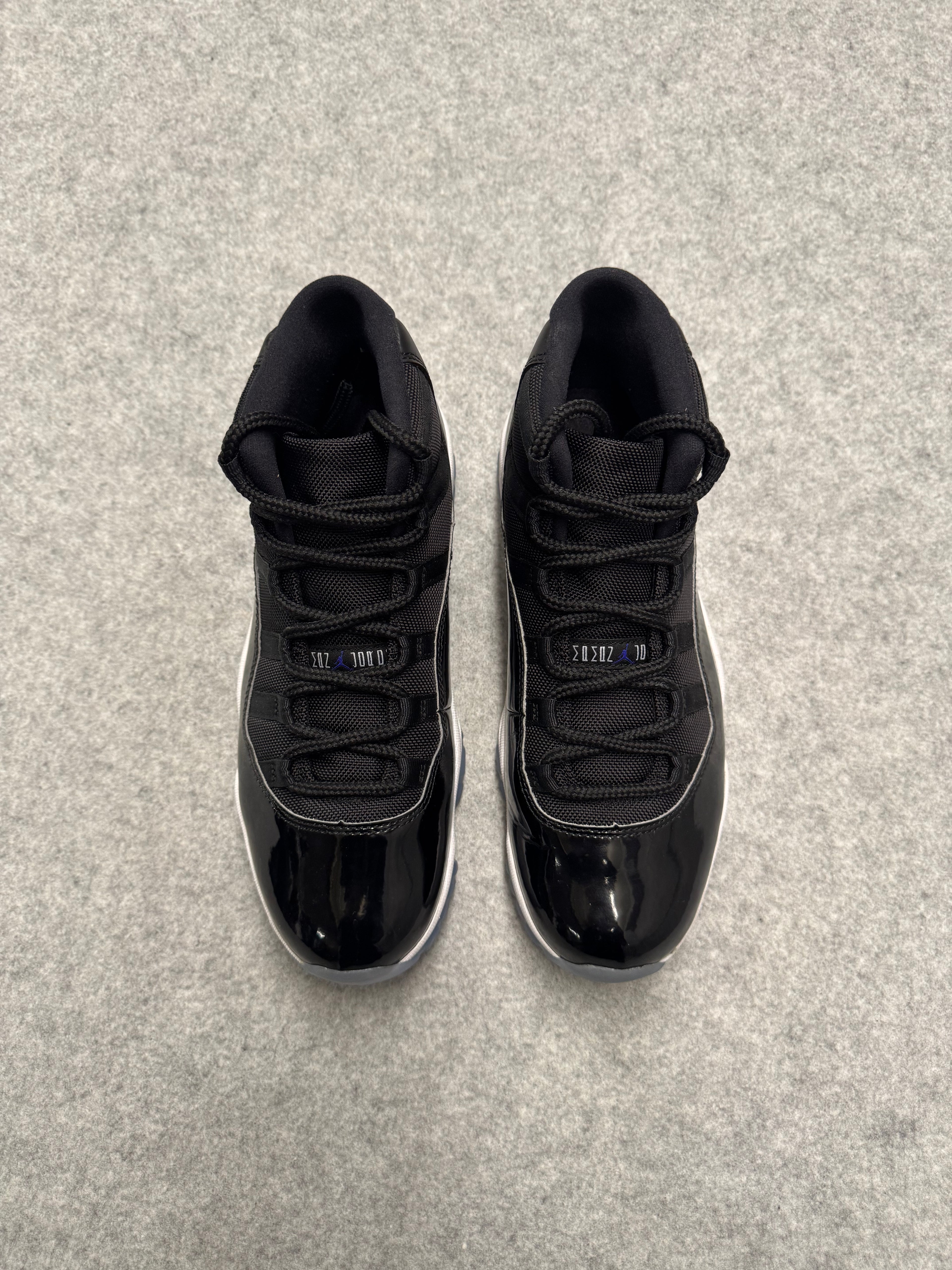 Air Jordan 11 Retro Space Jam 2016 (USED)