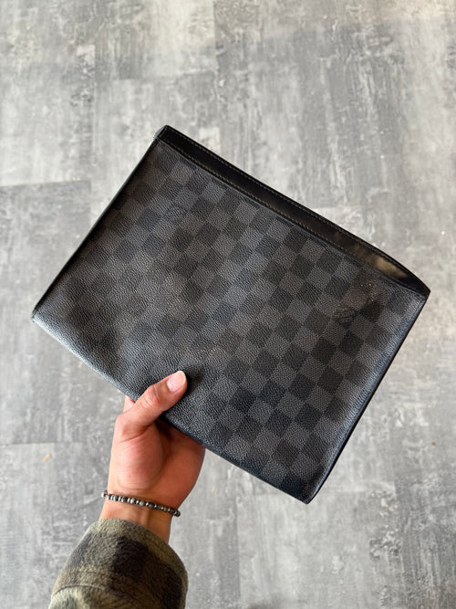 Louis Vuitton Damier Graphite Pochette voyage | Vintage Clothing Store Canada
