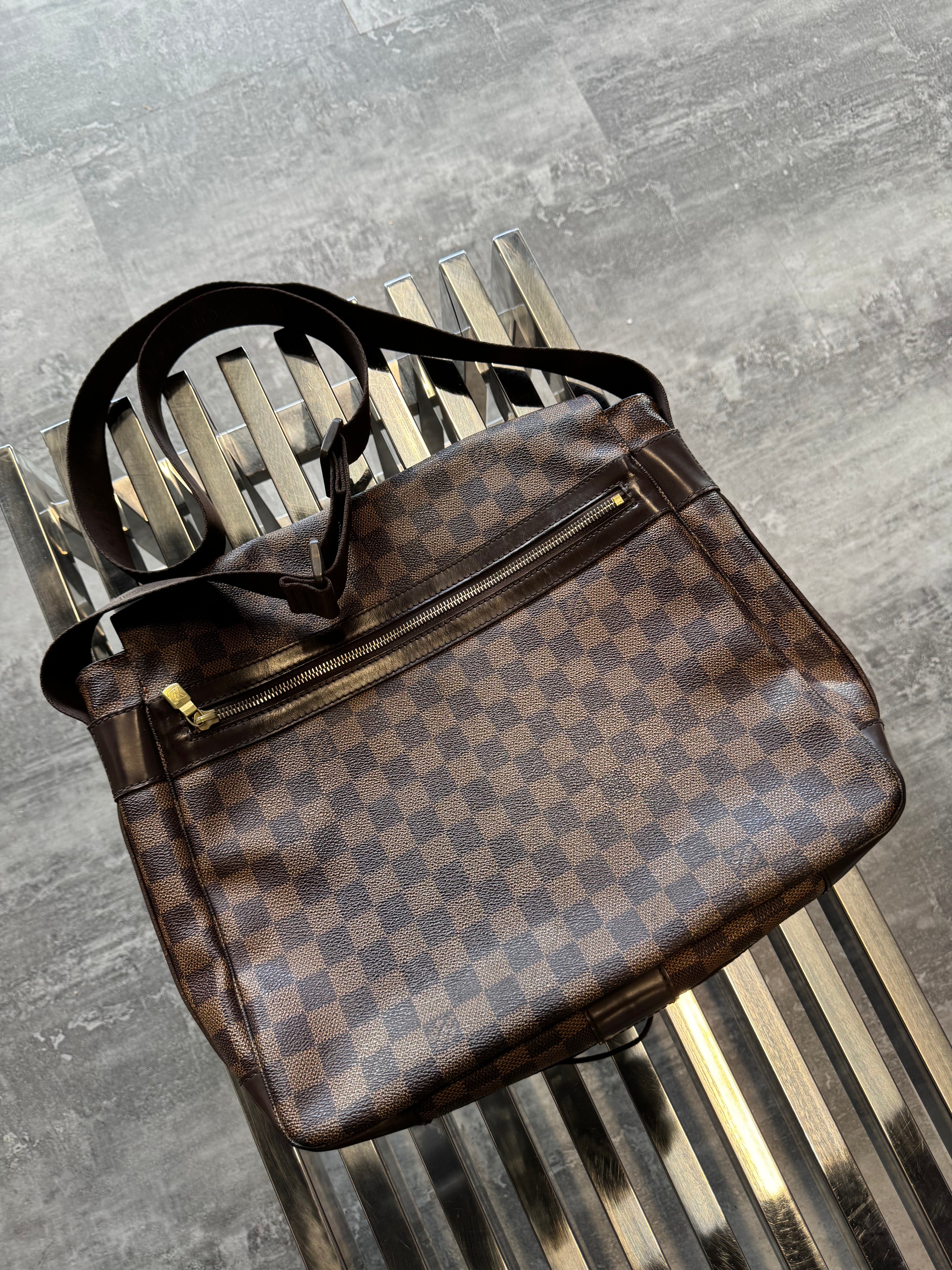 Louis Vuitton Damier Ebene Messenger Bag