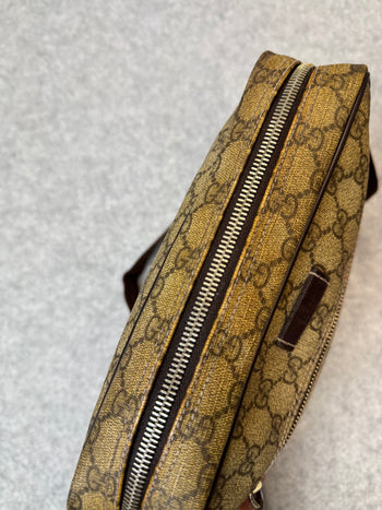Gucci GG Supreme Monogram Messenger Leather Bag
