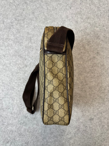 Gucci GG Supreme Monogram Messenger Leather Bag