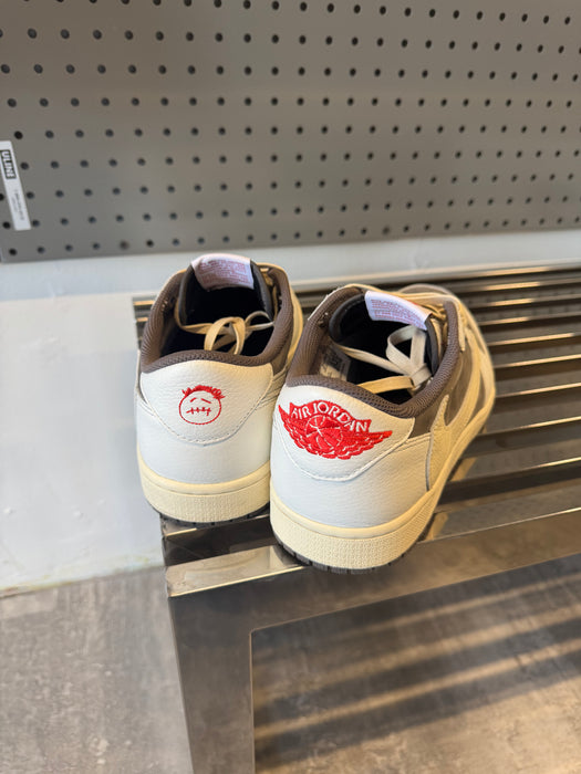 Travis Scott x Air Jordan 1 Retro Low OG 'Reverse Mocha' | Vitnage Clothing Store Canada