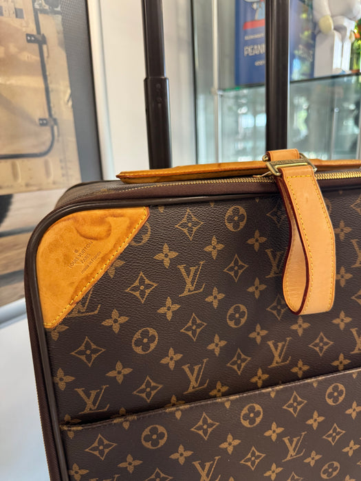 2011 Louis Vuitton Pegase 50 Suitcase | Vitnage Clothing Store Canada