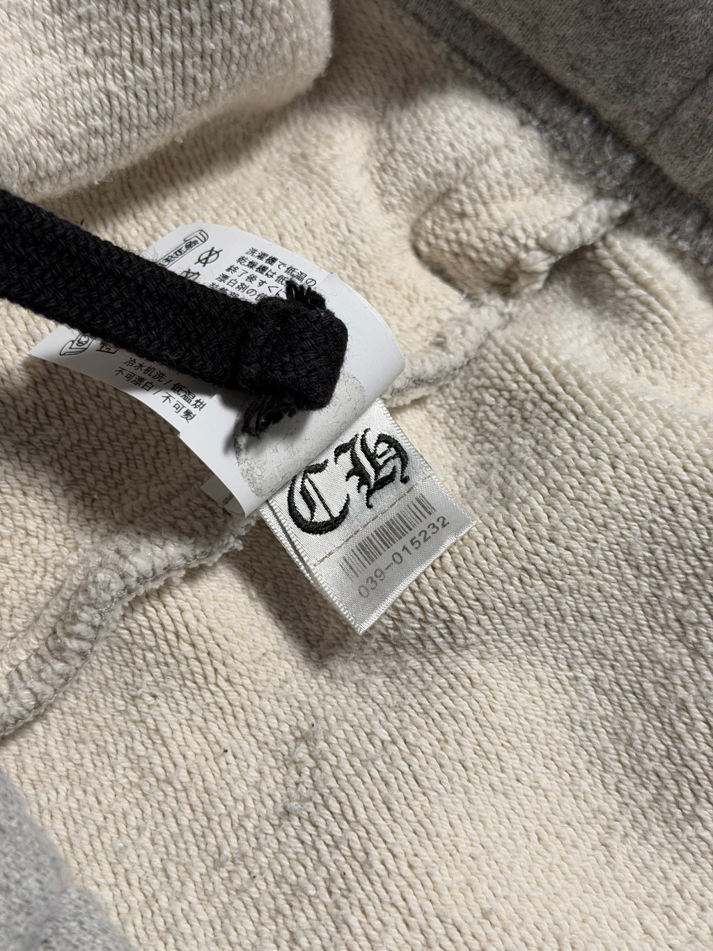 CHROME HEARTS NYLON CH LOGO SWEAT SHORTS GREY