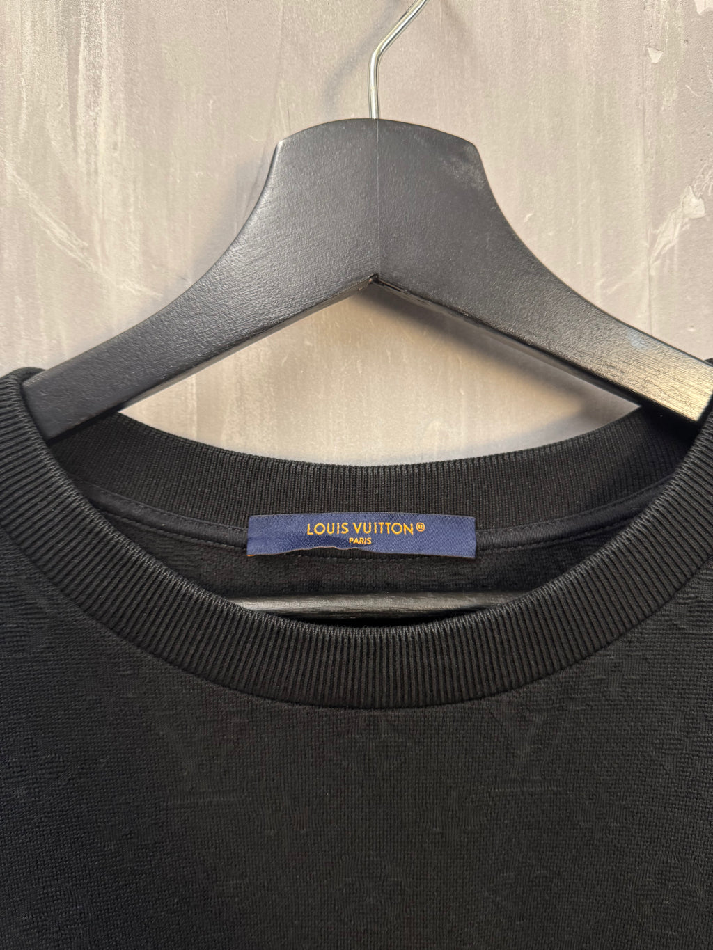 Louis Vuitton Signature 3D Pocket Monogram Tee Black