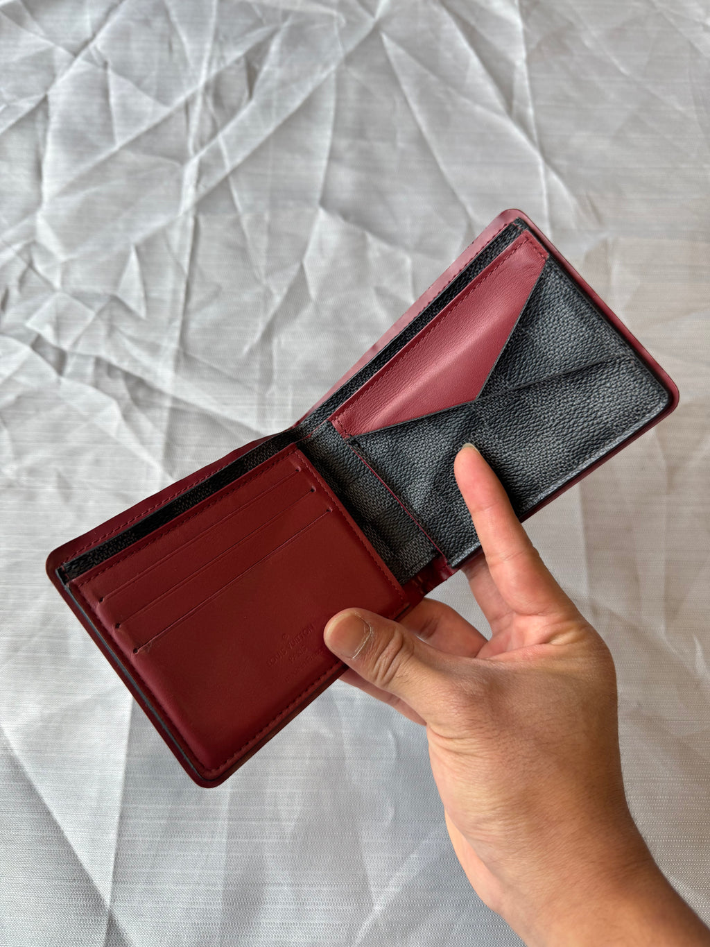 Louis Vuitton Damier Graphite Bifold Wallet Black/Red