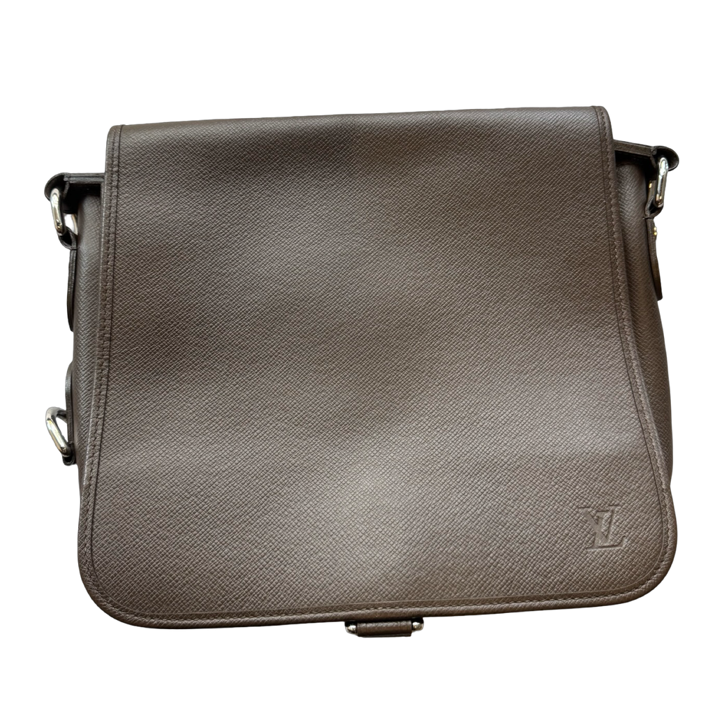 Louis Vuitton Taiga Andrei Grizzly Messenger Bag