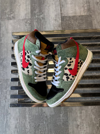 Nike SB Dunk High Dog Walker (USED)
