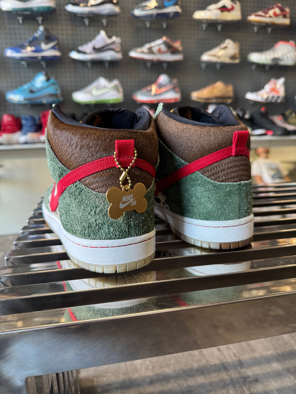 Nike SB Dunk High Dog Walker (USED)