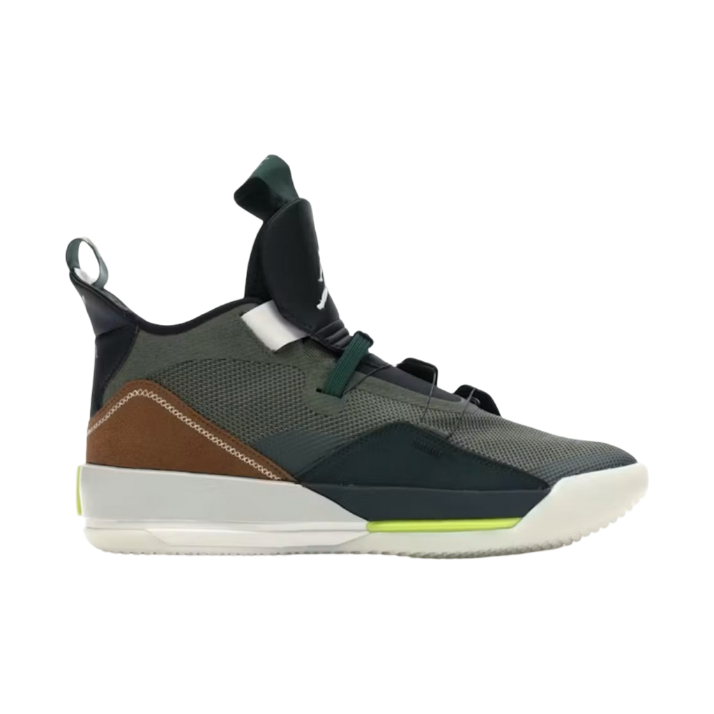 Air Jordan x Travis Scott XXXIII (USED)